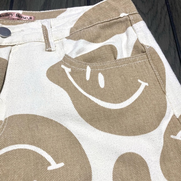 Bailey Rose Smiley Face Jeans - Picture 4 of 8